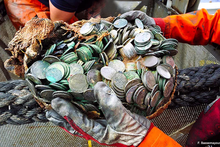  Treasure found on the shipwreck The SS City of Cairo found by Deep Ocean Search