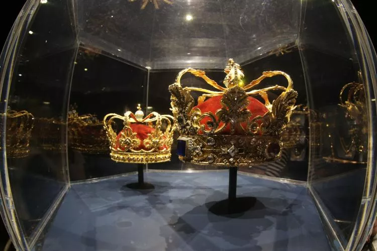Crown jewels on display at Rosenborg Castle. Photo by Peter Symes
